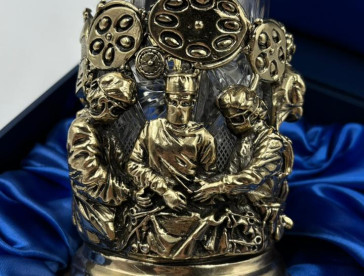 бронзовые подстаканники на различные профессии